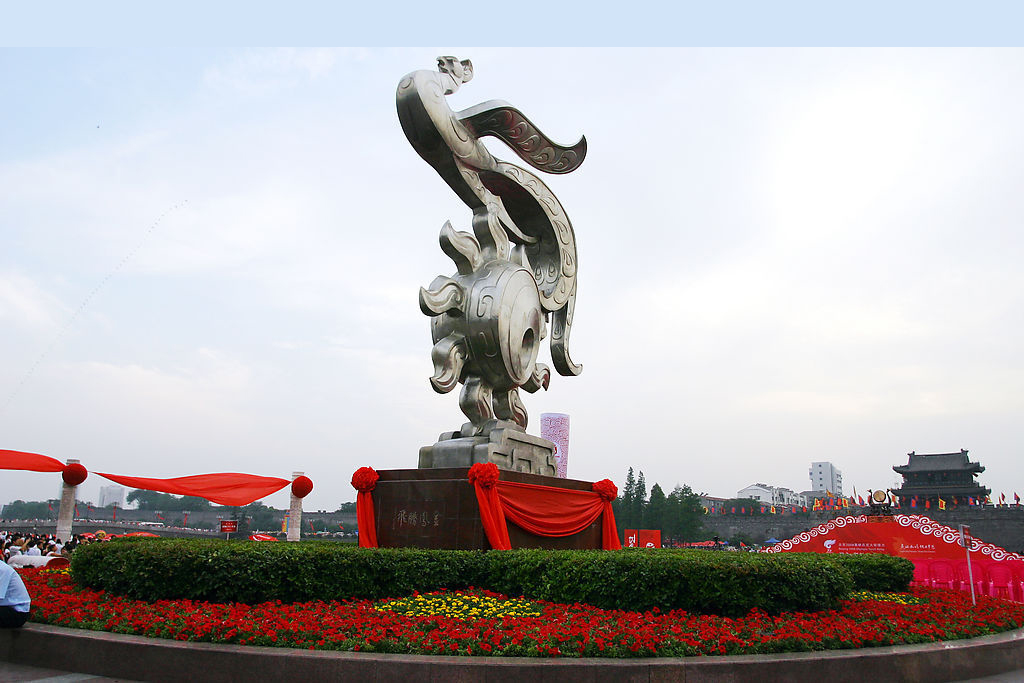 運(yùn)輸過(guò)程中如何確保玻璃鋼雕塑的平整度？